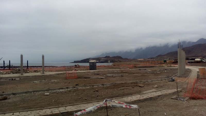 Demolición de rocas obra construcción borde costero Parque Cerro La Vírgen